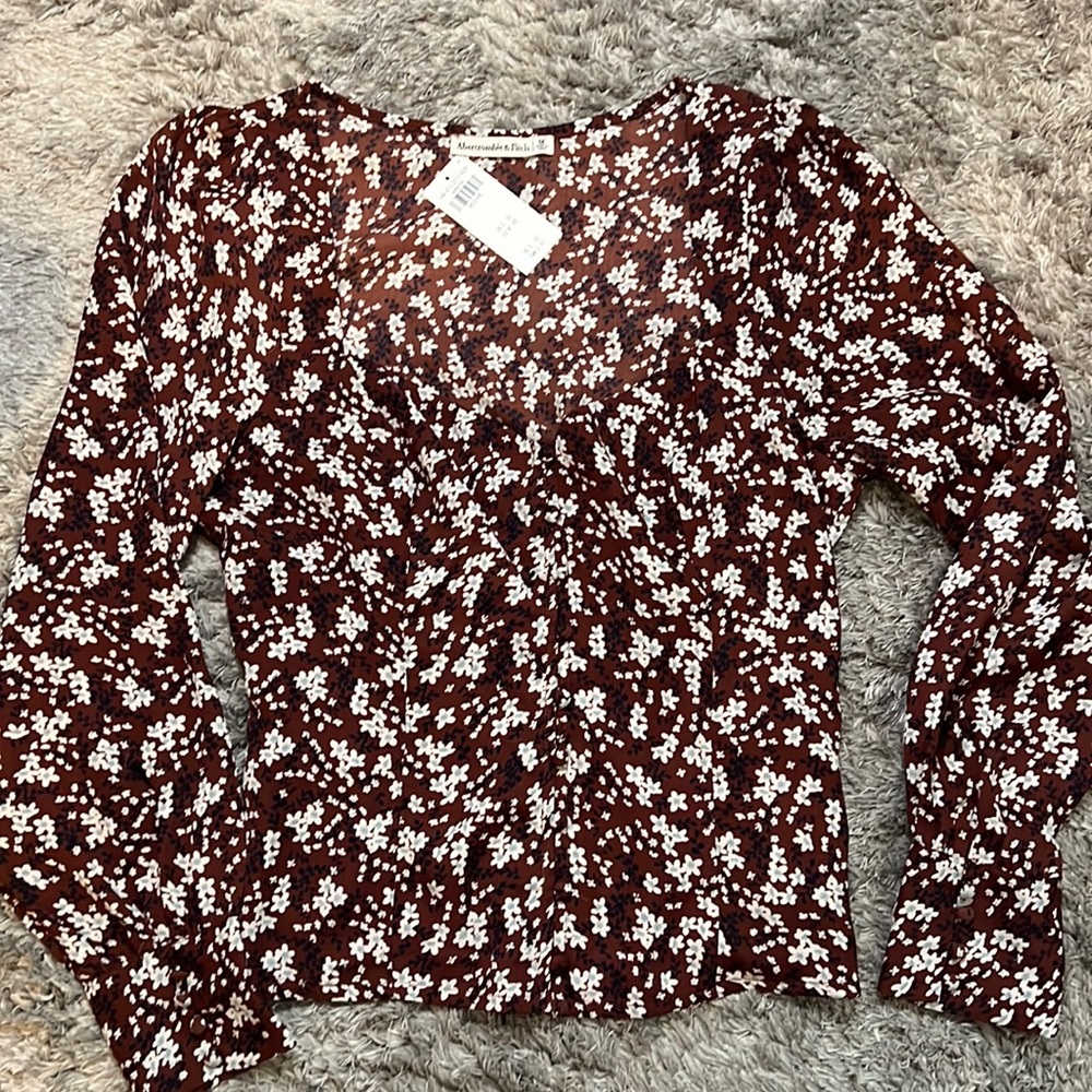 A&F women's dressy blouse